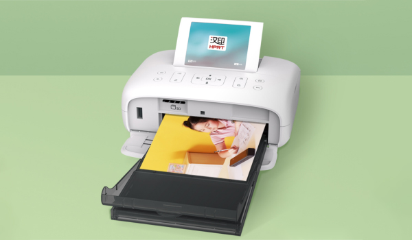 CP4000小型照片打印机：轻松毗连数码相机，马上打印精彩瞬间